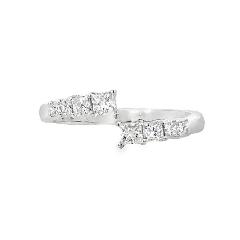 C272FW - 14K White Gold Fashion Ring