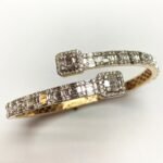 BG000579Y -   Bangle