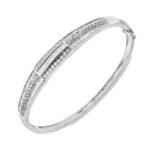 HK0321A - 14K White Gold Bangle