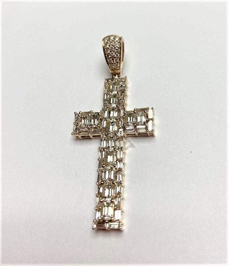 P2120Y -   Cross Pendant