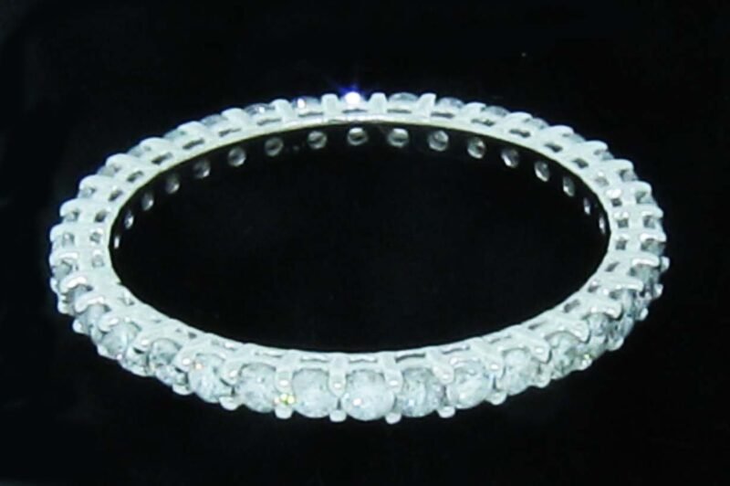 UB7731ETW/03 - 14K White Gold Anniversary Ring