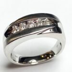 UB9233GHW -   Gents Ring