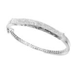 UGJ121BGW - 14K White Gold Bangle