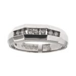 UB371GW - 14K White Gold Gents Ring