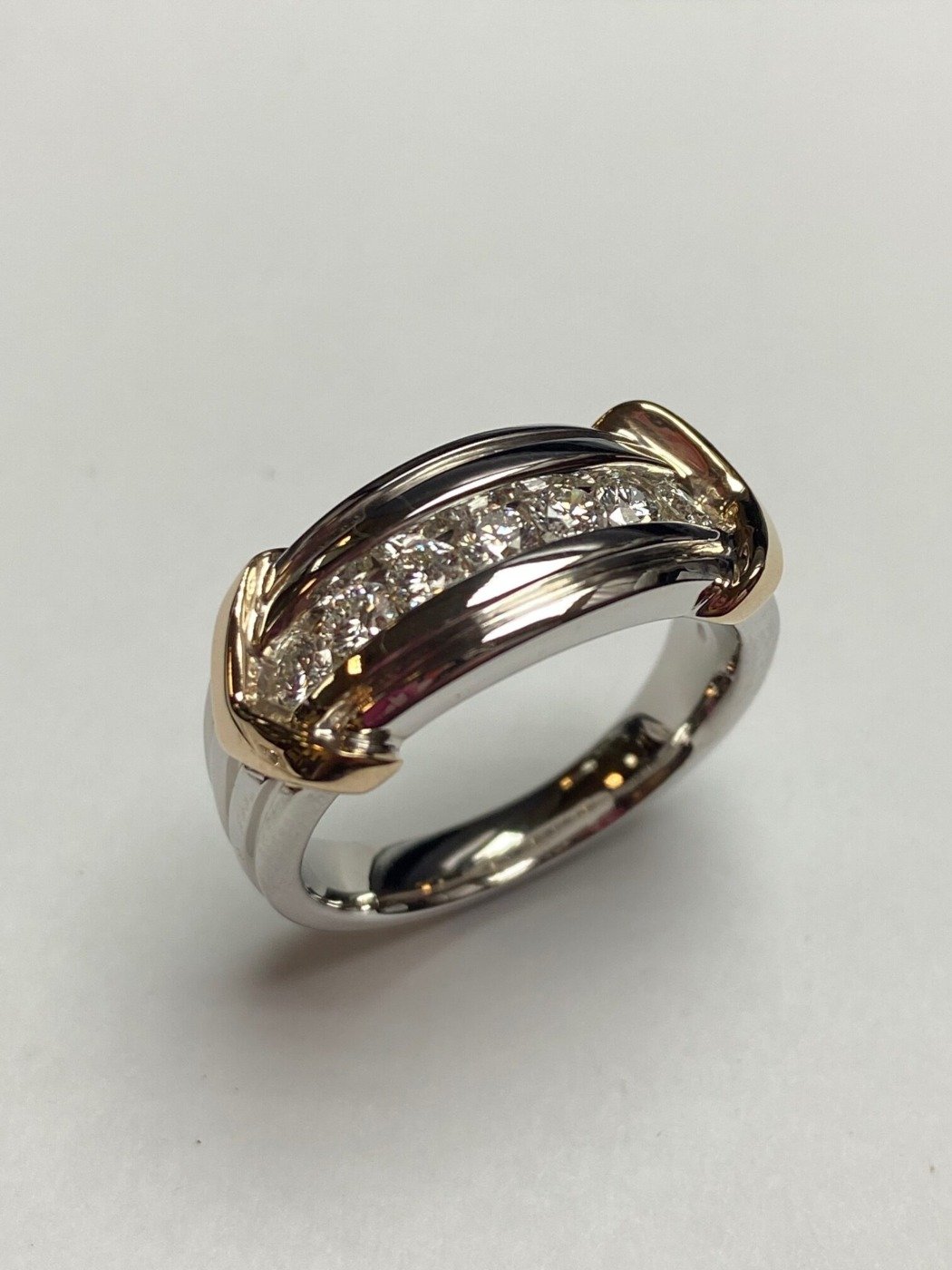 UB5885GWY -   Gents Ring