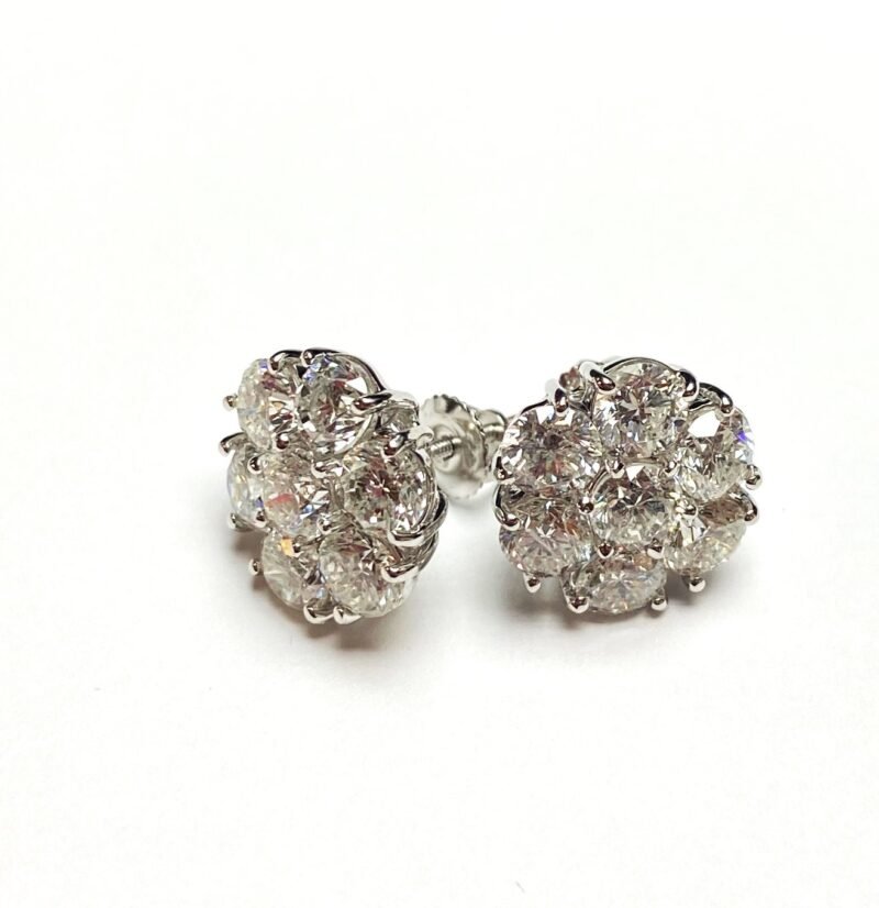 UB7713-5EW. - 14K White Gold Stud Earrings