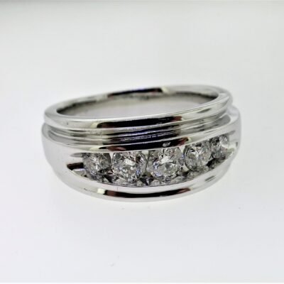 UB5751GKW53 - 14K White Gold Gents Ring