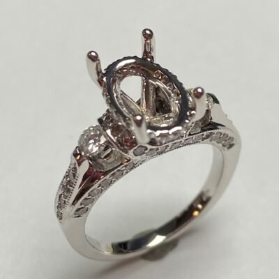 UB8137SMW-OVH – 14K White Gold Semi Mount Ring