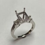 UB8139SMW-EMH – 14K White Gold Semi Mount Ring