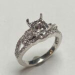 UB8259SMW-RDH – 14K White Gold Semi Mount Ring