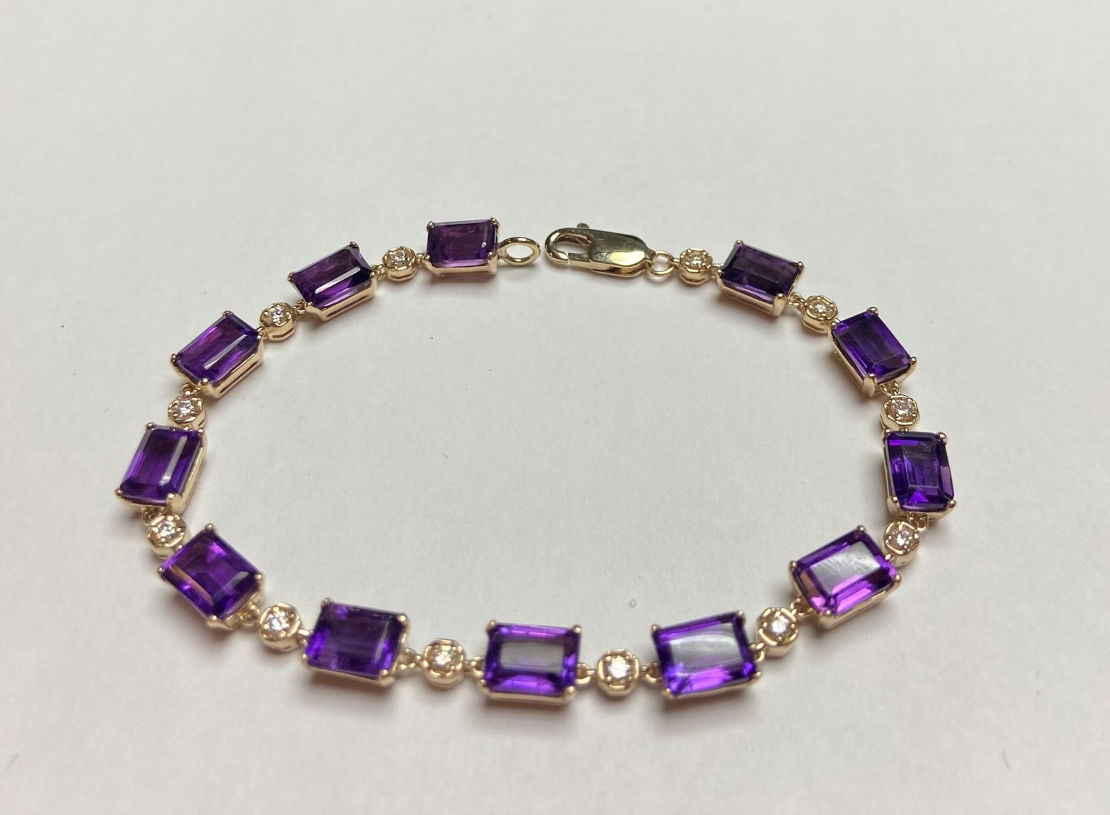 UB10649BRAM-10Y UB10649BRAM-10Y